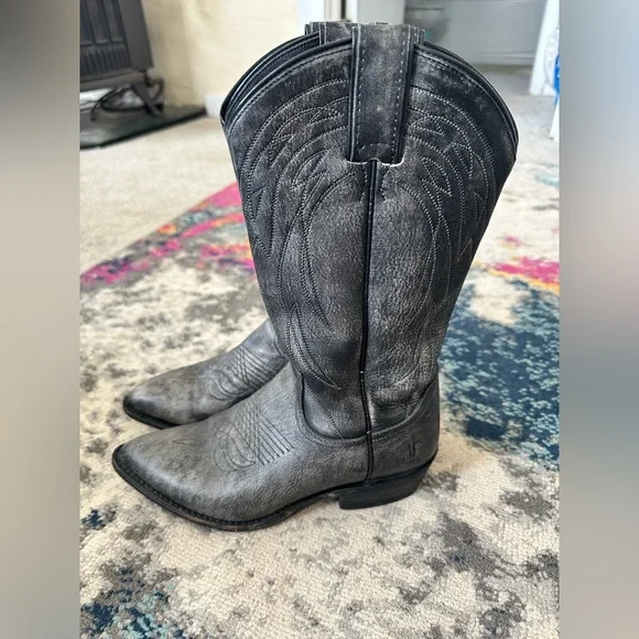 Frye Distressed Black Grey Leather Cowboy Cowgirl Boots Size 8 Womens - Picture 3 of 7